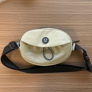 Lululemon Take It On Belt Bag